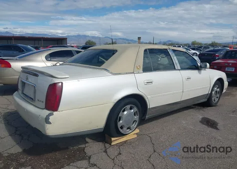 2003 Cadillac Deville Standard z USA, uszkodzony, nr VIN 1G6KD54Y73U205406
